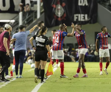 O futebol entre a prancheta e a poesia - Imagem