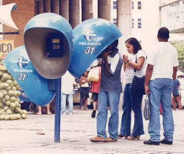 Primeiro orelhão da Bahia foi instalado em 1972 - Imagem