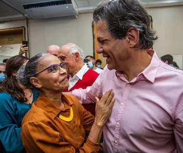 PT avalia lançar chapa puro-sangue de ministros ao Senado - Imagem