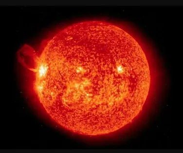 Terra será atingida por tempestade solar após erupções no Sol; entenda - Imagem