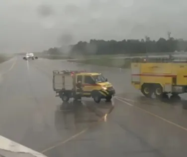Turbina pega fogo e voo tem decolagem interrompida - Imagem