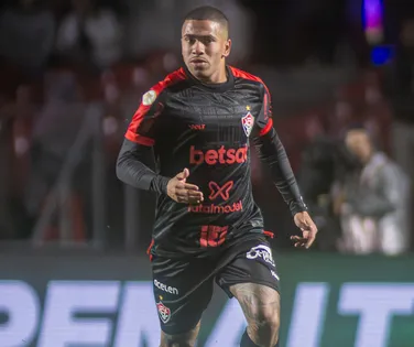 Vitória pode lucrar com venda de lateral para o México; entenda - Imagem