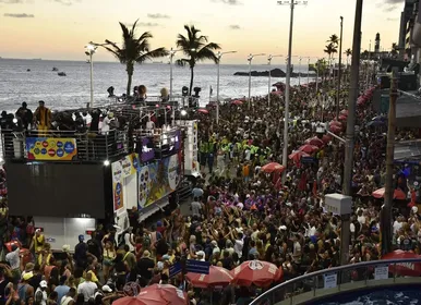 Carnaval nos Bairros: veja onde a folia acontece fora das avenidas - Imagem