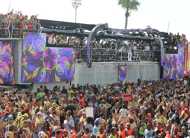 Fim do Carnaval em cima do trio: MP impõe limite de pessoas - Imagem