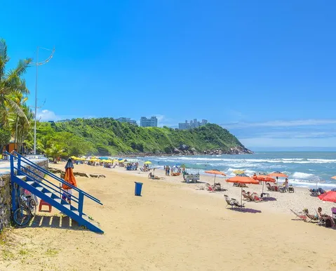 A “Pérola do Atlântico” reúne praias intocadas com cenário de filme