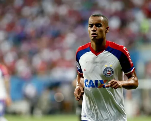 Ex-Bahia que jogou a Champions deve voltar para clube da Série A - Imagem