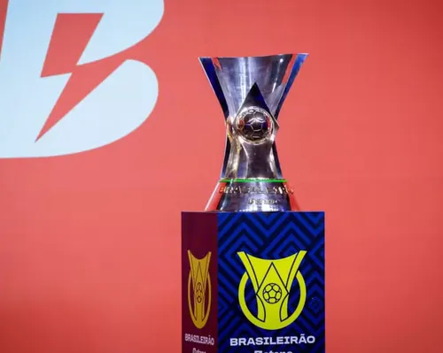 Rival direto do Bahia joga decisão sem zagueiros do elenco principal - Imagem