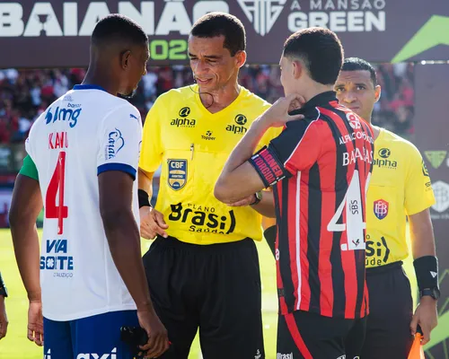 Bahia garante vantagem na fase final do Baianão após empate do Vitória - Imagem