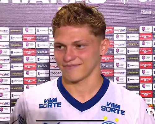 Eleito craque do jogo, Dell celebra primeiro gol como profissional - Imagem