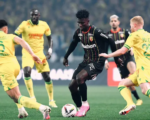 Venda milionária do Bahia fracassa na França e muda de clube na Europa - Imagem