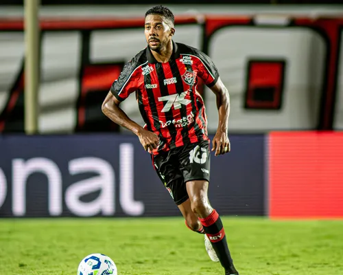 Vitória se posiciona sobre suposta dívida com Willian Oliveira; veja - Imagem