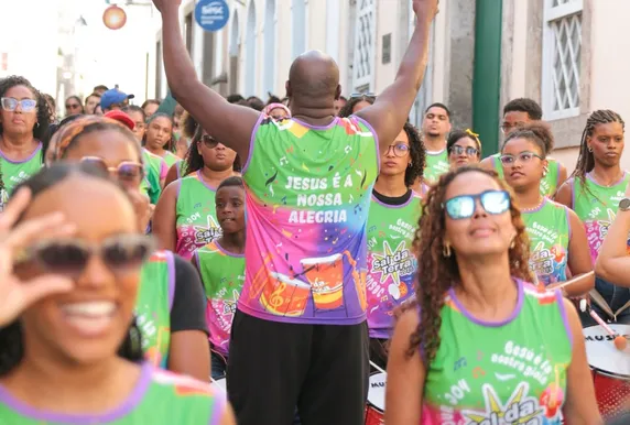 Cristãos no Carnaval: blocos evangélicos dividem opiniões dos fiéis em Salvador - Imagem