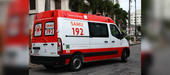 Casa explode enquanto PM's atendiam ocorrência dentro da residência - Imagem