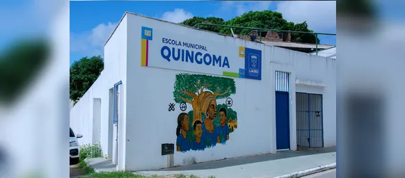 Escola municipal inaugura Biblioteca Antirracista em Lauro de Freitas - Imagem