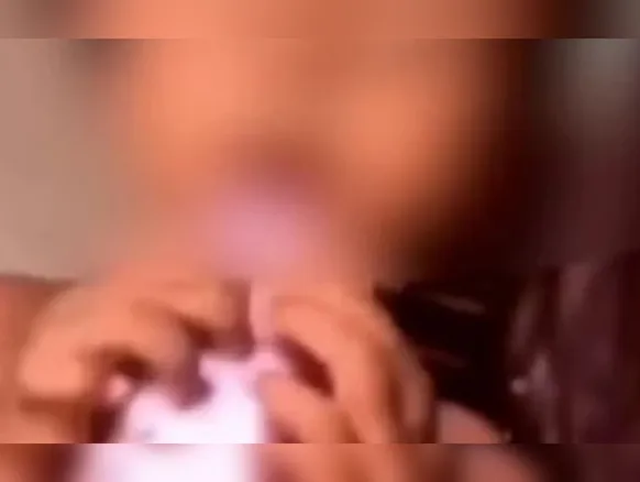 Adolescente oferece cigarro eletrônico à sobrinha de 2 anos - Imagem