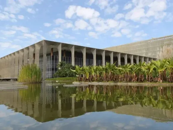 Brasil encerra custódia da embaixada da Argentina na Venezuela - Imagem