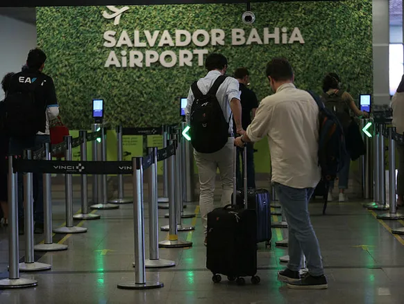 Companhias mudam regras e proíbem power banks a bordo - Imagem