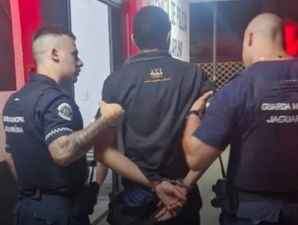 Jovem mata padastro com canivete durante festa de Natal - Imagem