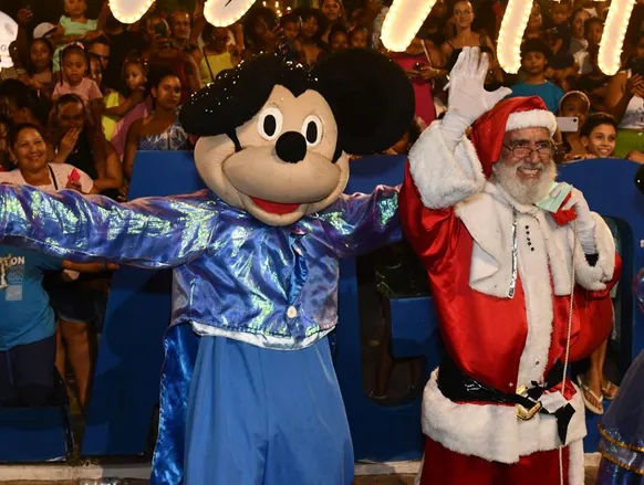 Magia e música marcam celebrações de Natal em Alagoinhas - Imagem