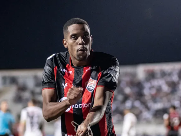 Amuleto? Ex-Vitória tenta o 4º acesso seguido à Série A por novo clube - Imagem