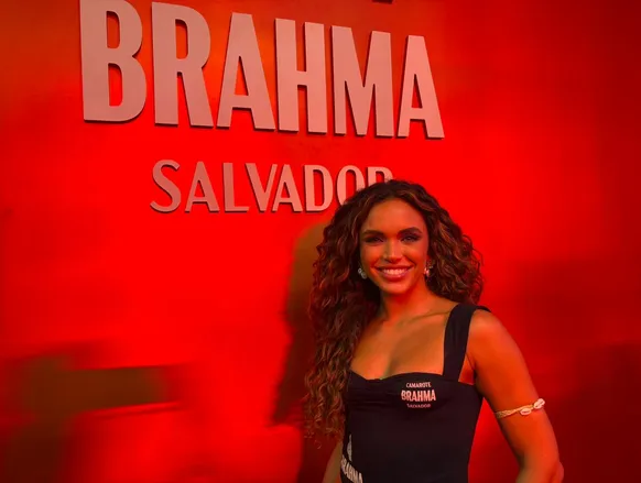 Atriz da Globo, Giovana Cordeiro exalta representatividade LGBT em novelas - Imagem