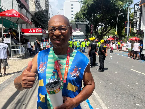 Segundo negro a desfilar no Internacionais lembra Carnaval do passado - Imagem