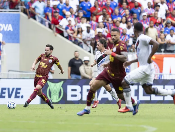 Vasco x Bahia: onde assistir, prováveis escalações e arbitragem - Imagem