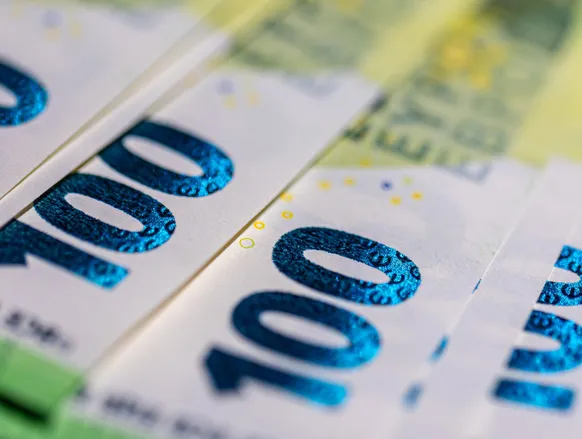 Vingança? Funcionária leva R$ 10 mil de empresa famosa após demissão - Imagem