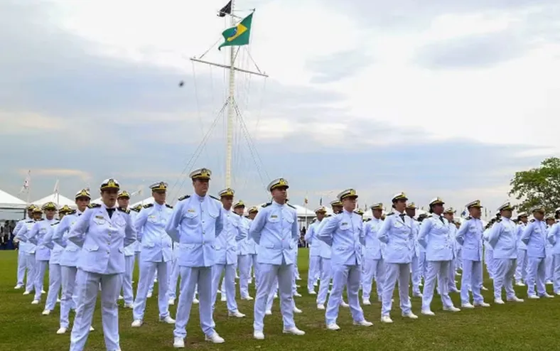 Bahia tem 61 vagas abertas na Marinha com salários de até R$ 3,8 mil - Imagem