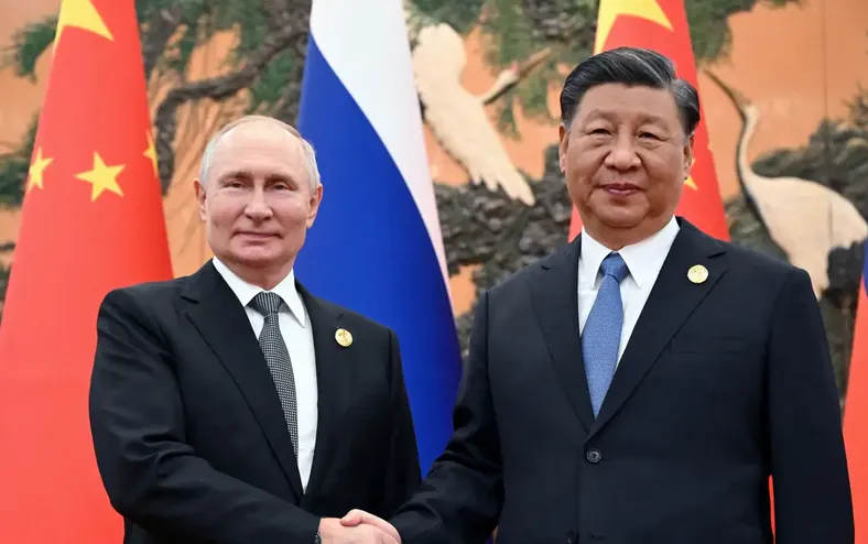 China e Rússia sobem o tom e reforçam apoio à Venezuela contra os EUA - Imagem