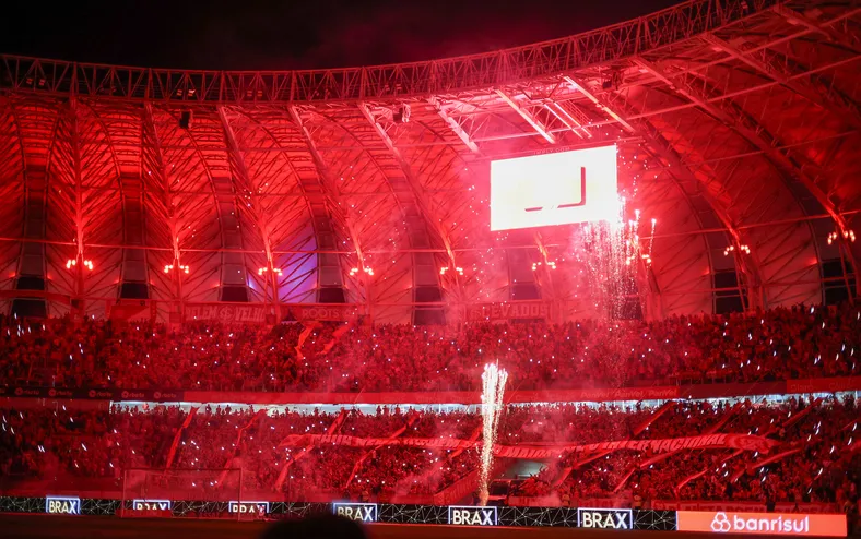 Clube da Série A tem interesse em dupla que atuou por Bahia e Vitória - Imagem