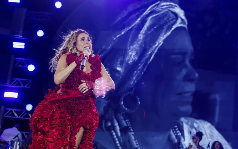 Daniela Mercury dedica Pôr do Som à Mãe Carmen: "Saudade" - Imagem