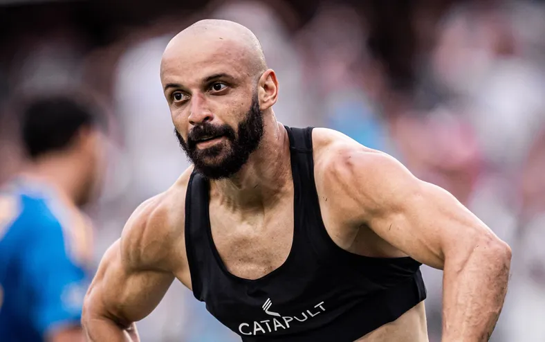 Ex-Bahia repete protagonismo e vira herói do Santos na última rodada - Imagem