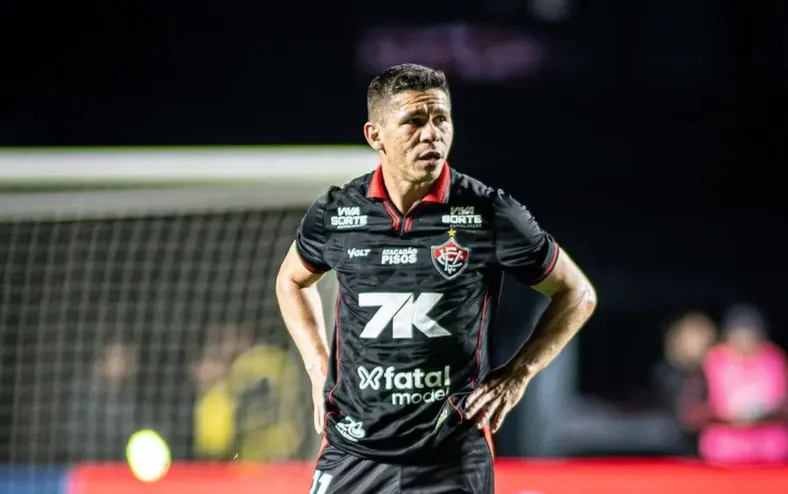 Experiente, Osvaldo define futuro com o Vitória: "Bem encaminhado" - Imagem
