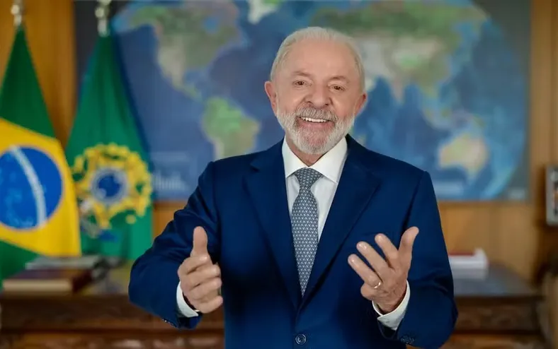 Presidente Lula defende isenção do IR e ataca "privilégios" da elite - Imagem