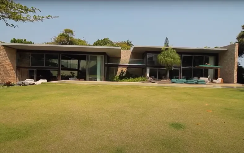 Quem é o galã da TV dono da mansão mais cara do Brasil de R$ 150 milhões - Imagem