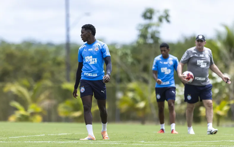 Rogério Ceni faz pedido pessoal à diretoria sobre base do Bahia - Imagem