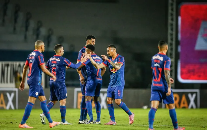 Vídeo: Bragantino provoca Vitória com ex-jogador do Bahia após goleada - Imagem