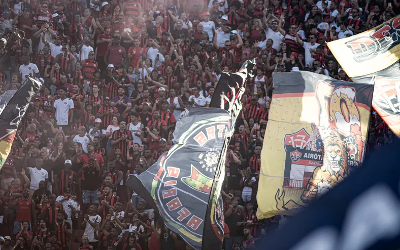 Vitória bate recorde de público no Barradão contra o Mirassol; confira - Imagem