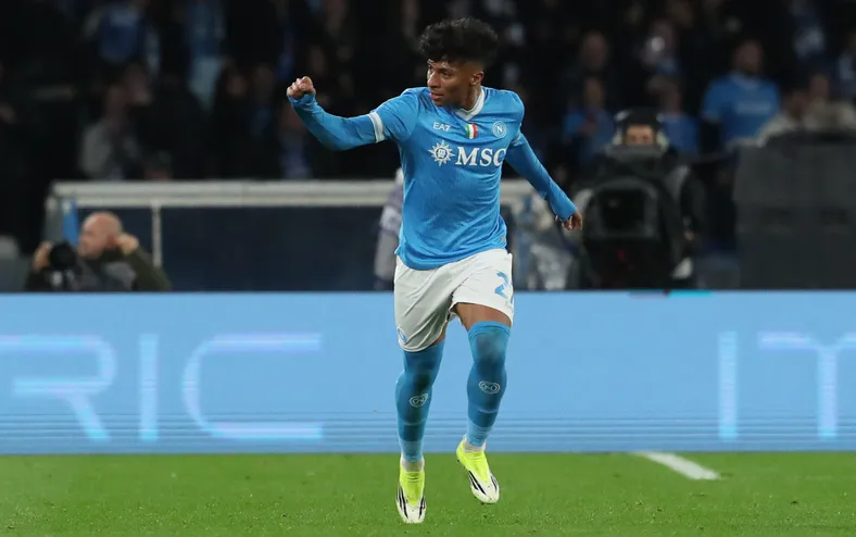 Ex-Vitória brilha em clássico italiano e é eleito melhor da partida - Imagem