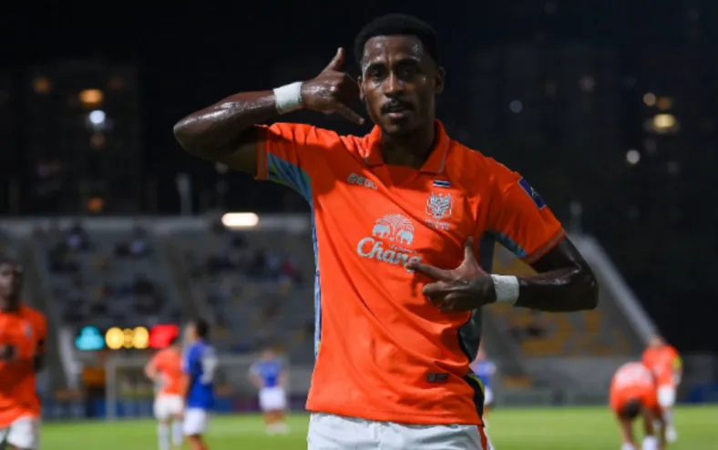 Ex-Vitória é artilheiro da Champions League asiática - Imagem