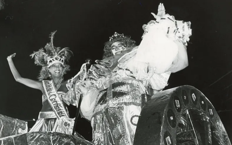 Figura do Rei Momo simboliza liberdade e alegria debochada do Carnaval - Imagem