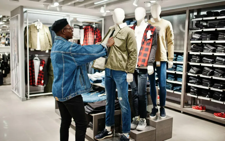 Gigante da moda anuncia corte drástico e vai fechar mais de 90 lojas - Imagem