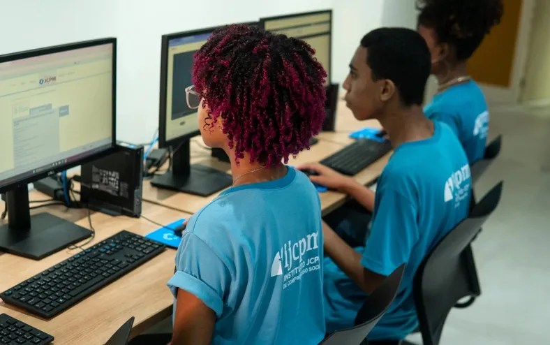 Instituto abre vagas para instrutores e educadores em Salvador - Imagem