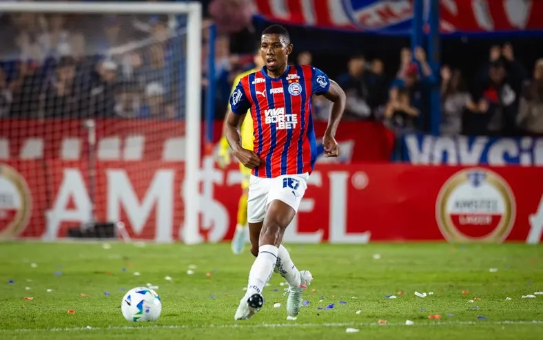 Kanu comenta lance de pênalti contra o Porto: "Nem o árbitro viu" - Imagem