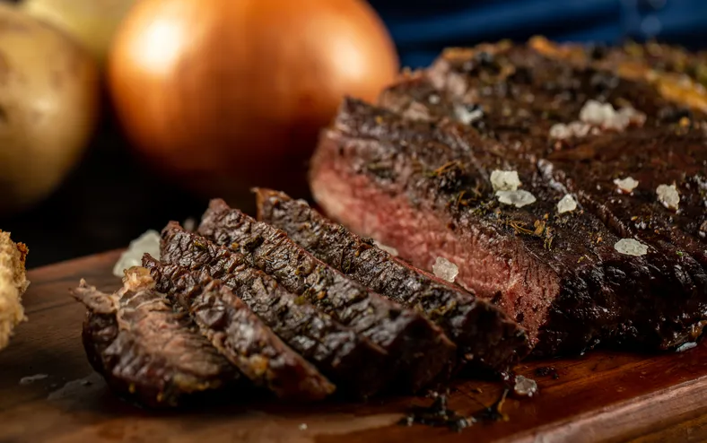 Mais barata que a picanha: essa carne é ideal para o almoço em família - Imagem