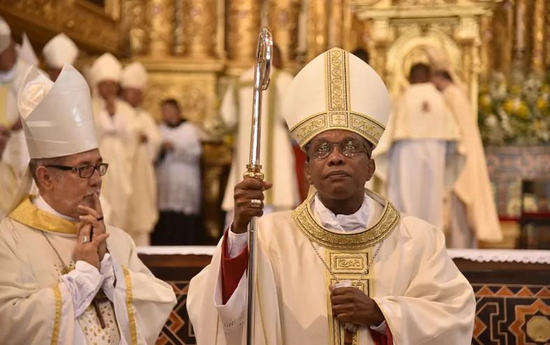 Seminário renova fé em luta por moradias - Imagem