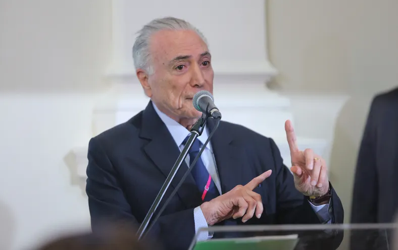 Temer minimiza crítica a ele feita por escola de samba: “Sátira" - Imagem