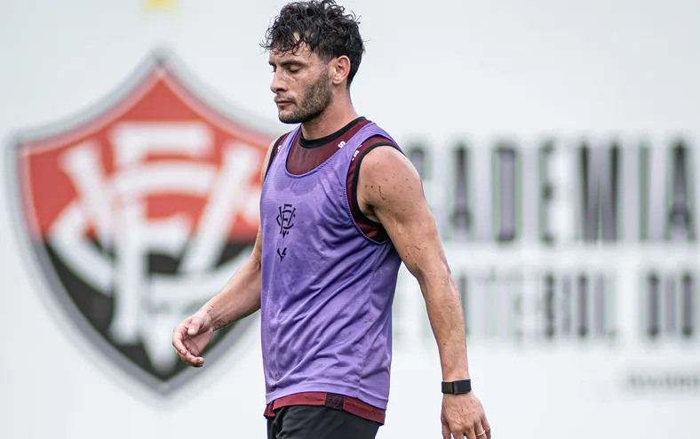 Vitória terá desfalque e cara nova para enfrentar o Palmeiras; confira - Imagem