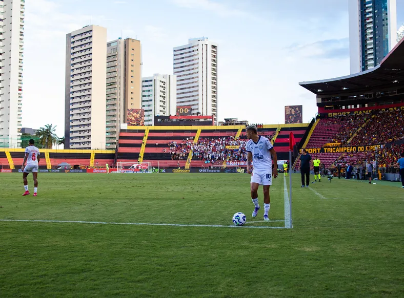 Bahia enfrenta tabu de quase dez anos contra o Sport no Brasileirão - Imagem